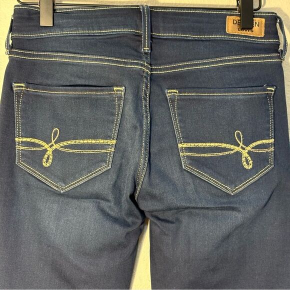 Denizen from Levi's Blue Low Rise Jegging  Jeans Classic Fit Women’s 5. - Picture 6 of 15